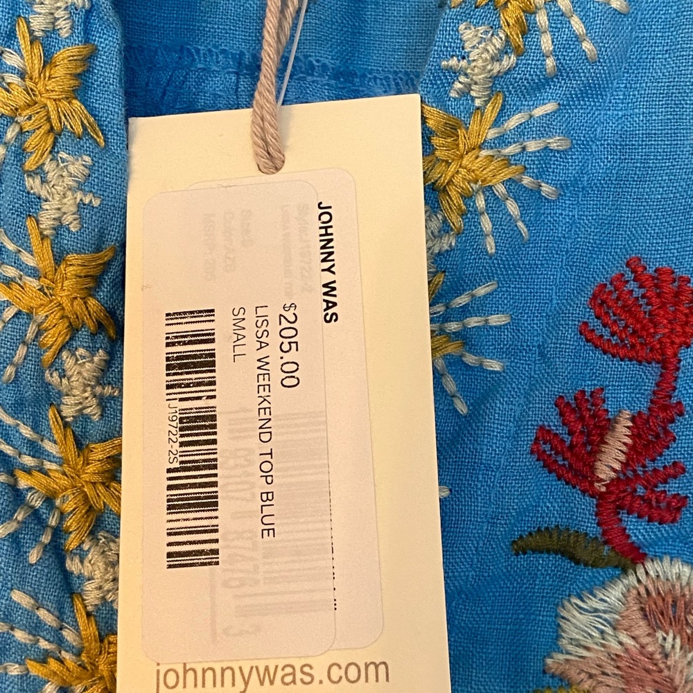 💰CLEARING MY CLOSET SALE💰 Johnny Was Embroidered High Low Tunic Top - Picture 10 of 15